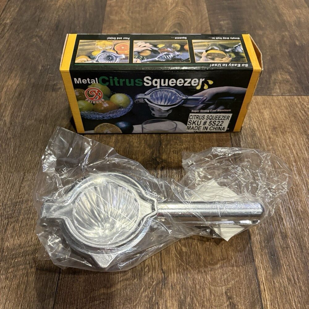 NEW Metal Citrus Squeezer Cast Aluminum Manual Lemon Lime Orange Juicer w/ Box